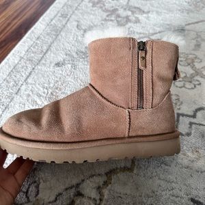 Mini ugg boots with fur